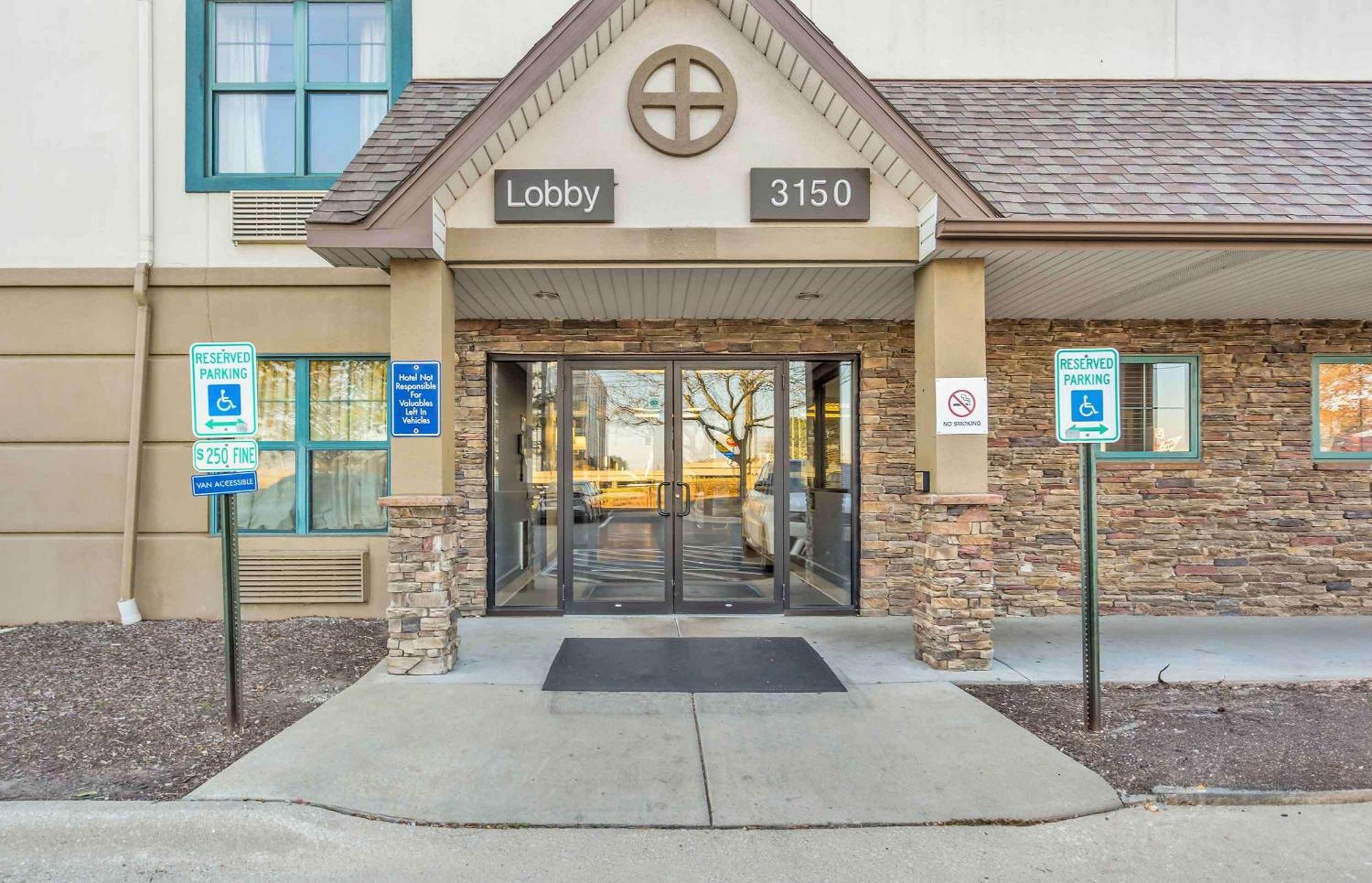 Extended Stay America Select Suites - Chicago - Downers Grove Buitenkant foto