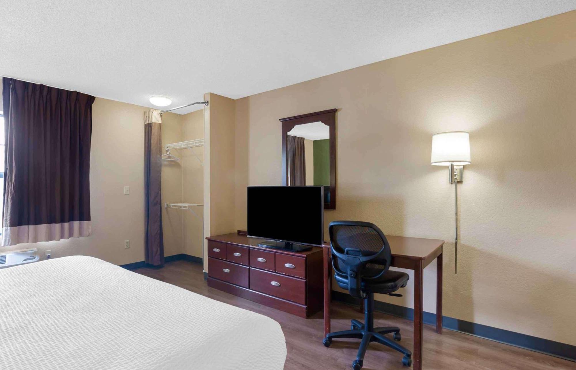 Extended Stay America Select Suites - Chicago - Downers Grove Buitenkant foto